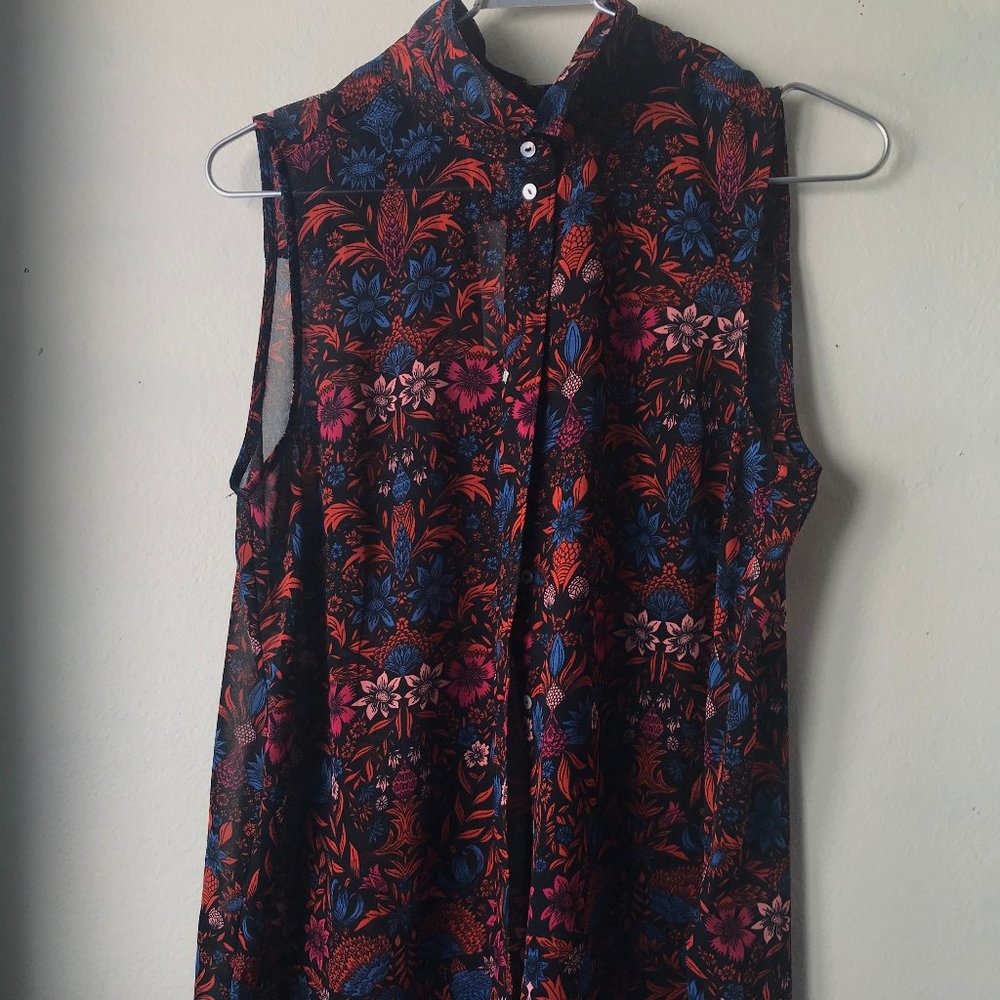 H&M sleeveless blouse